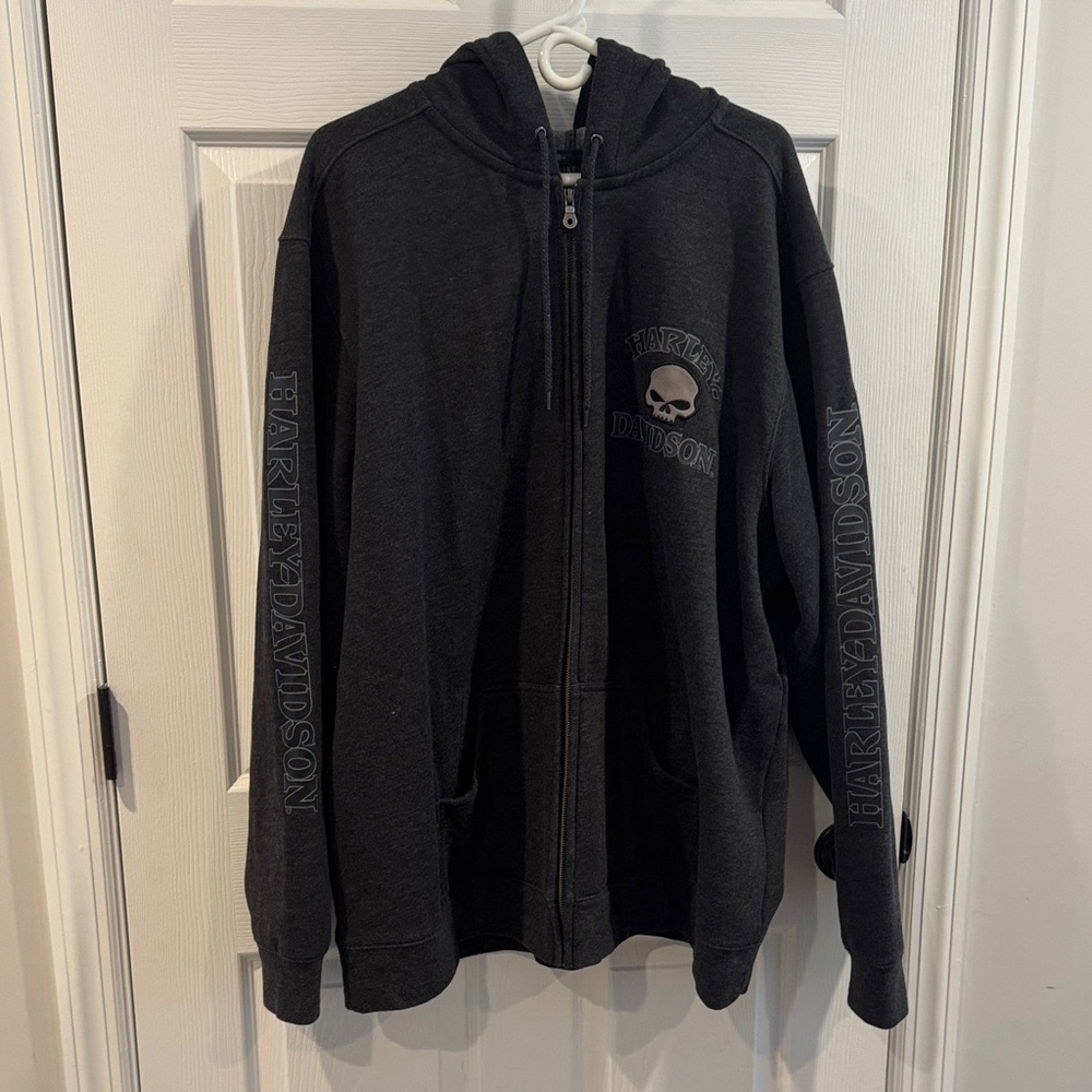 Harley-Davidson Charcoal Hoodie with Skull Design
